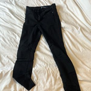 Women’s Gap black jeans. Size 6.